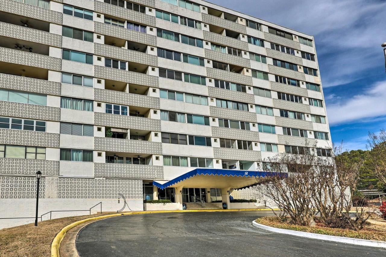 Apartment Quaint With Views And Pool Access!