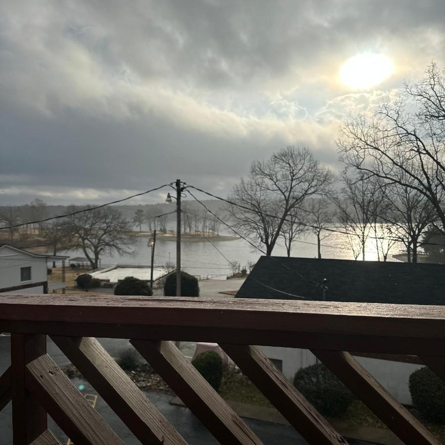 Lakefront 7 Min To Oaklawn & 10 Min To Downtown Str License #a22-0004 Apartment