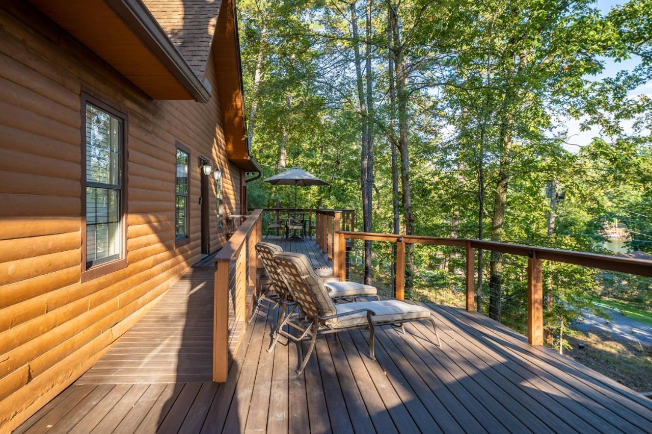 Holiday home Luxury Rock Creek W Deck By Hamilton Hot Springs