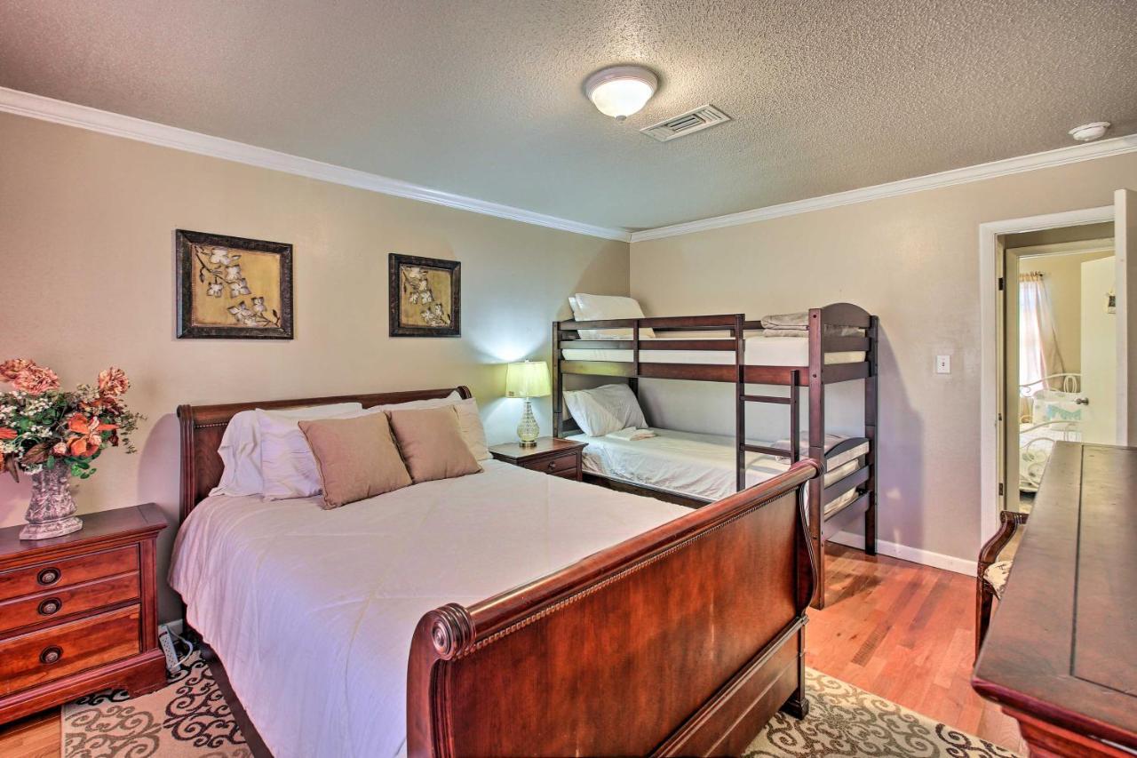 Holiday home Family With Deck! Hot Springs