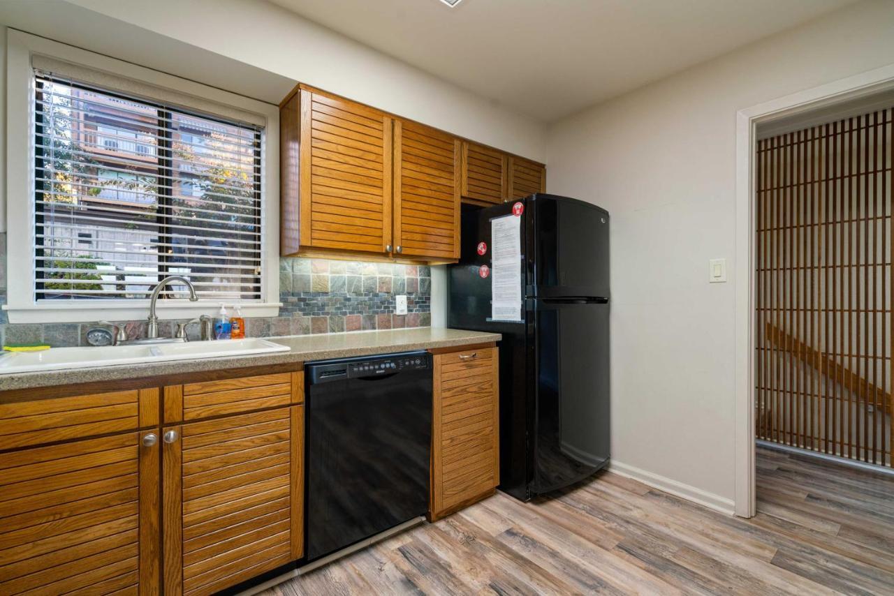 Apartment Vacation With Game Room! Hot Springs