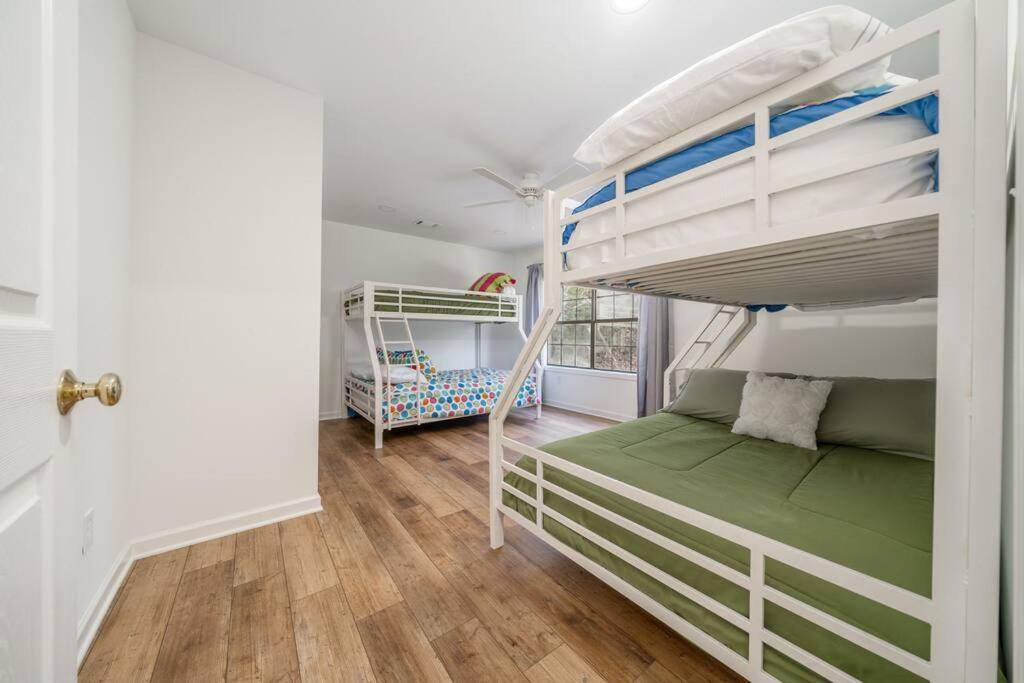 4br Beautiful And Spacious Lakehouse Holiday home