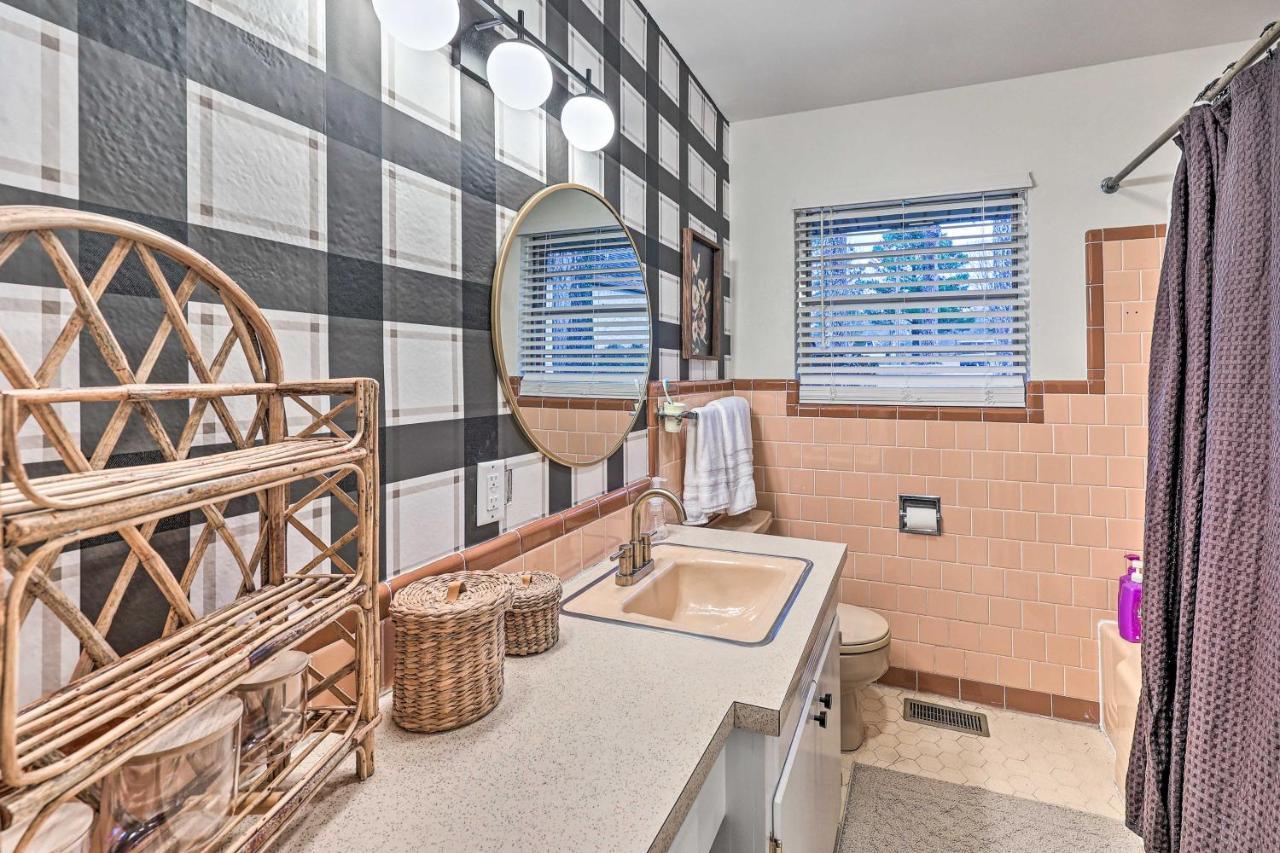 Holiday home Waterfront Vacation With Dock! *