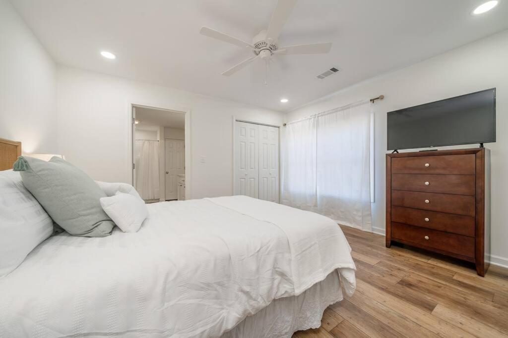 4br Beautiful And Spacious Lakehouse *