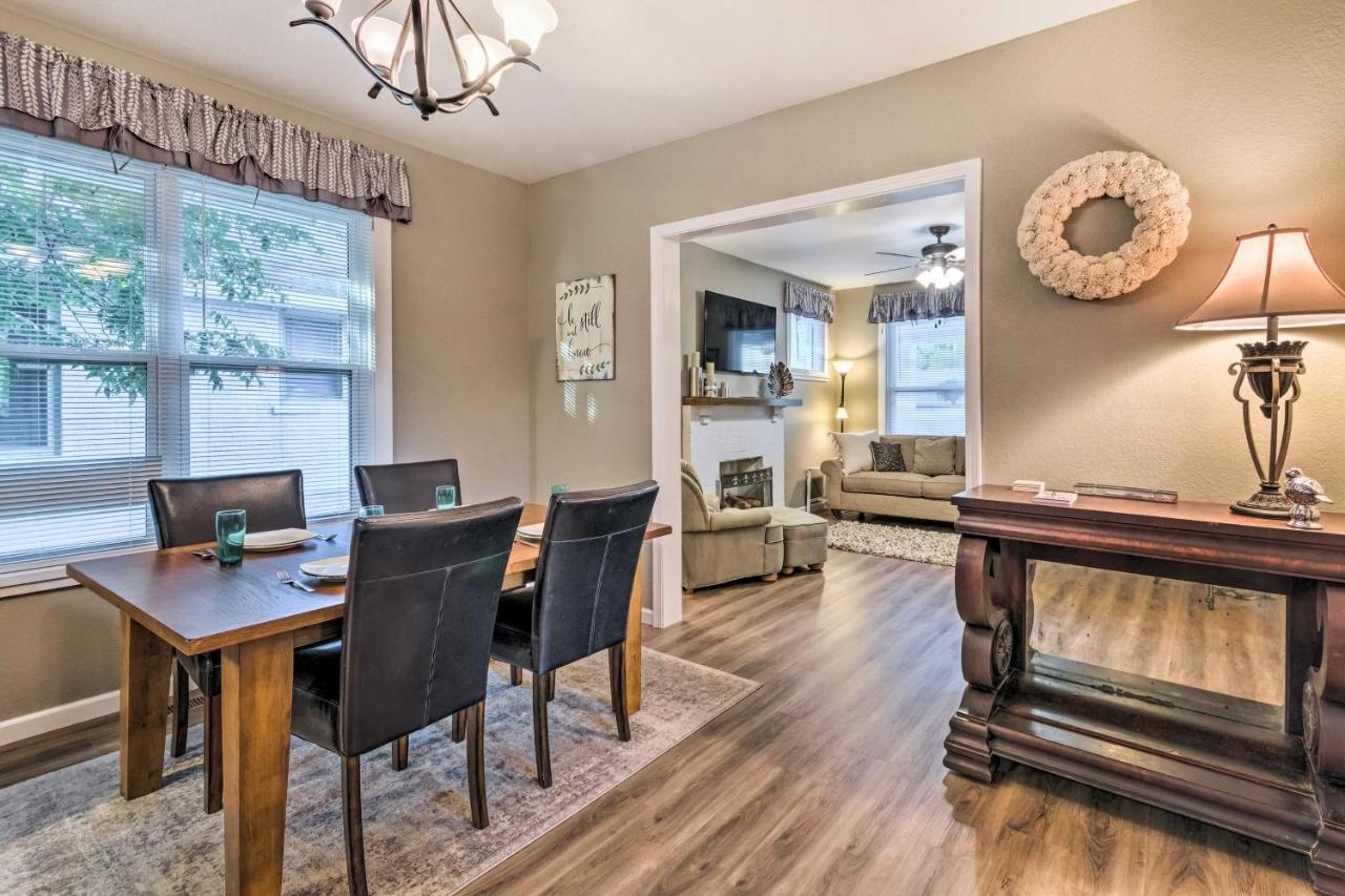 Remodeled Downtown With Porch Holiday home Hot Springs
