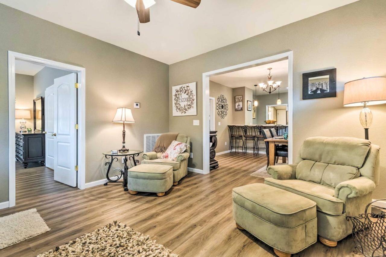 Remodeled Downtown With Porch