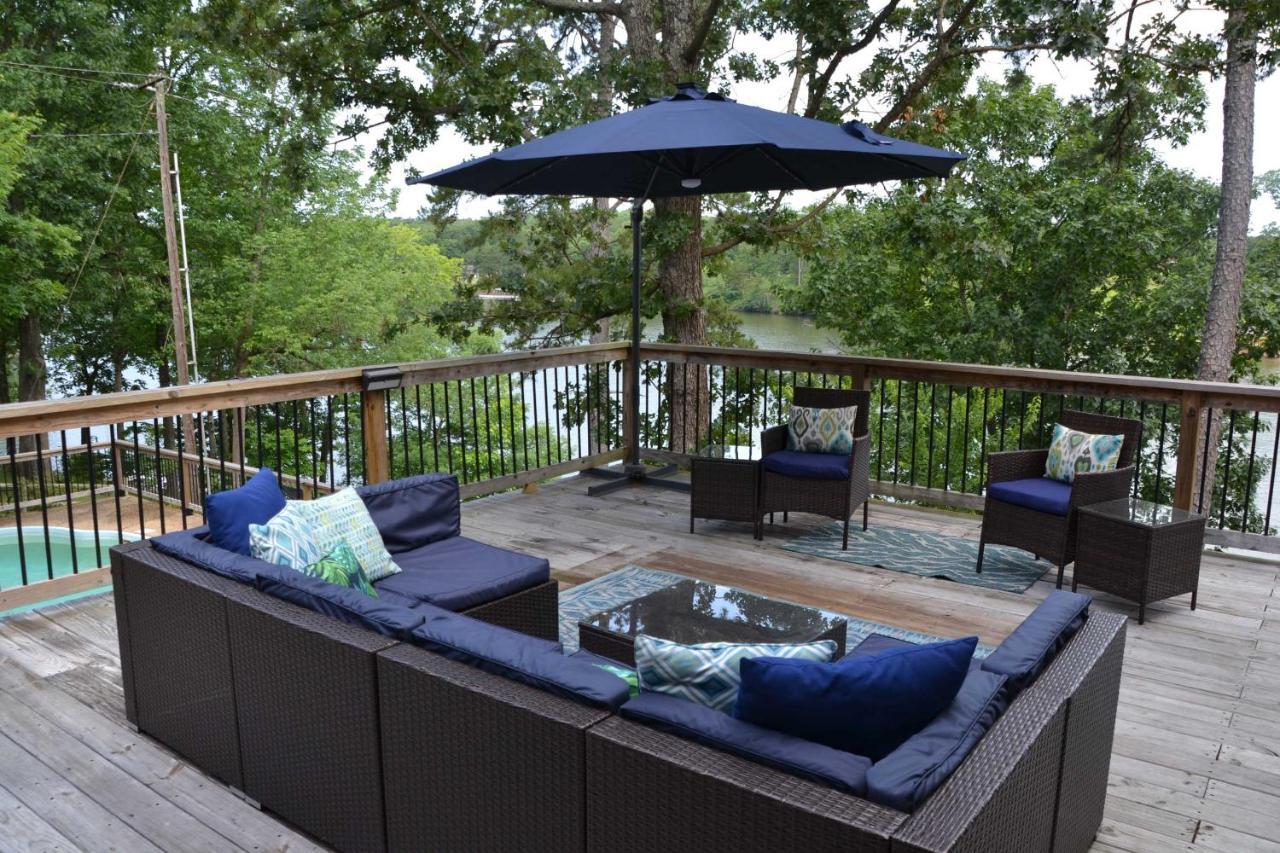 Luxury Oasis On With Private Dock! Holiday home *