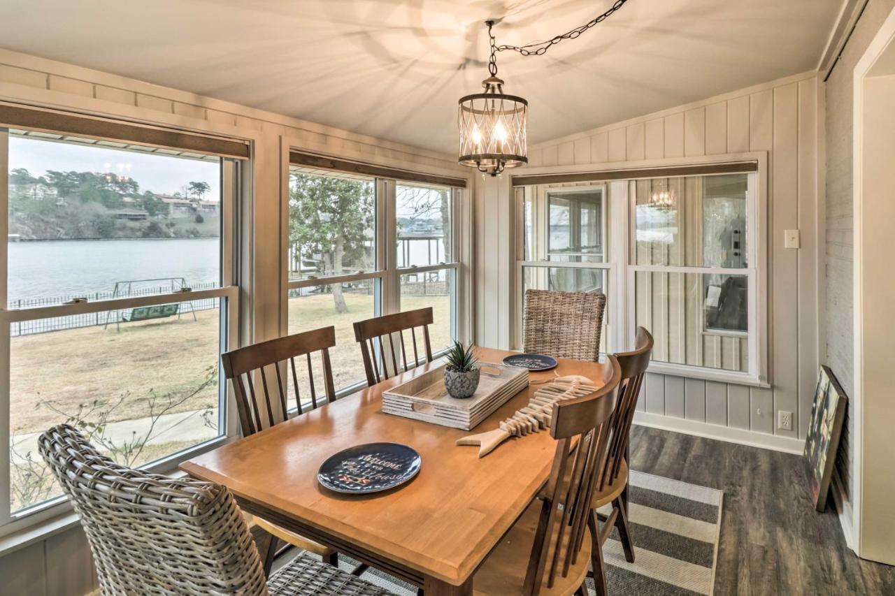 Holiday home Hamilton Family Escape With Kayaks, Dock, Grill