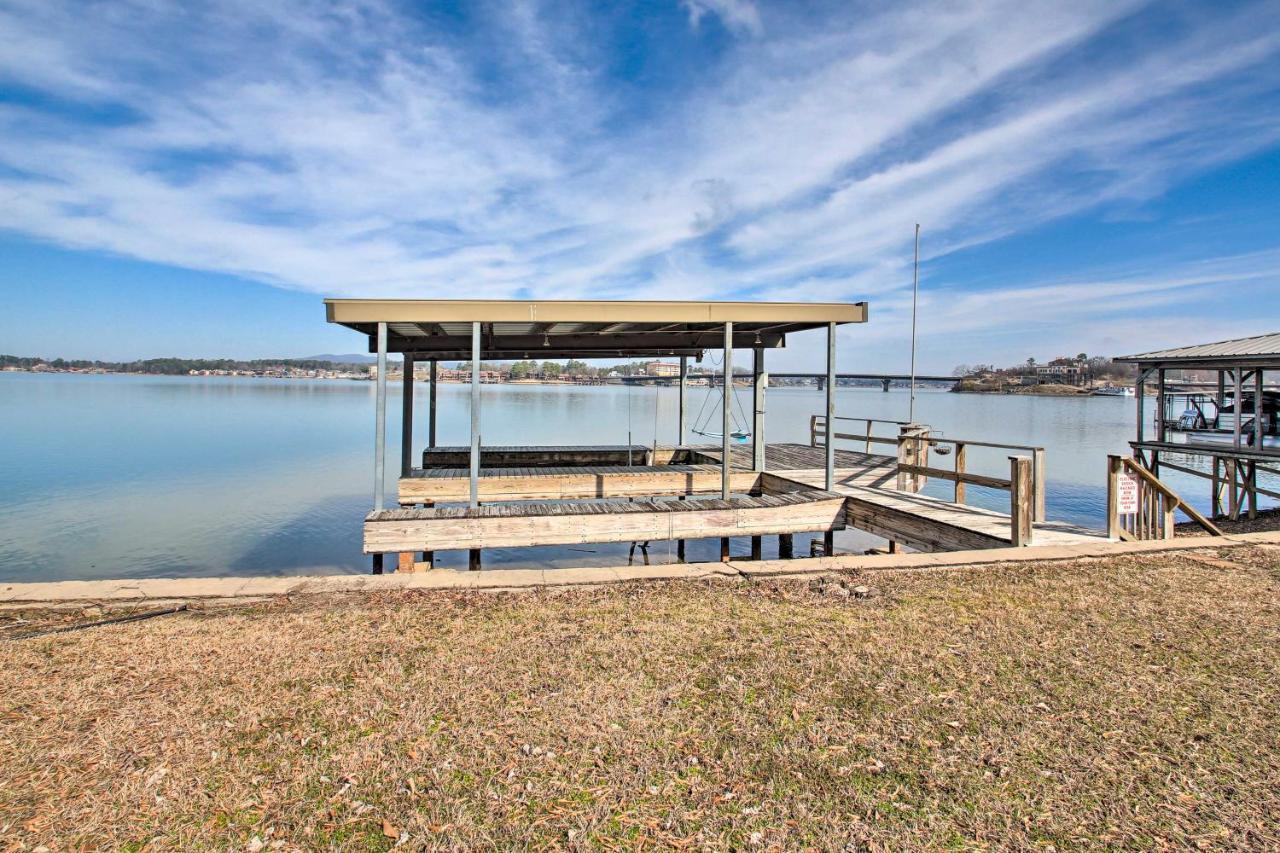 Lakefront Vacation With Dock Hot Springs