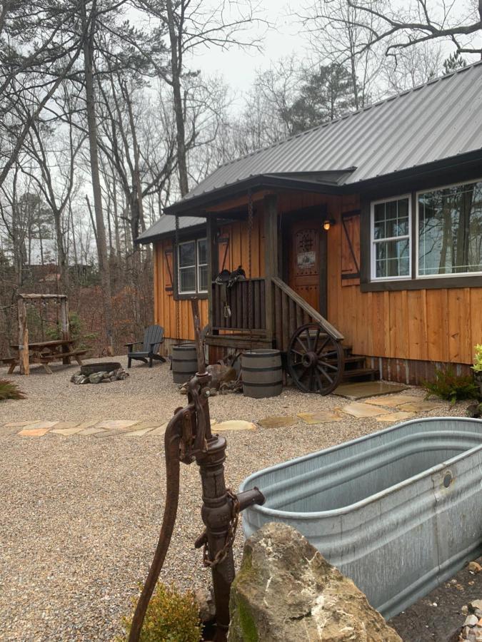 Bed & Breakfast Fox Pass Cabins