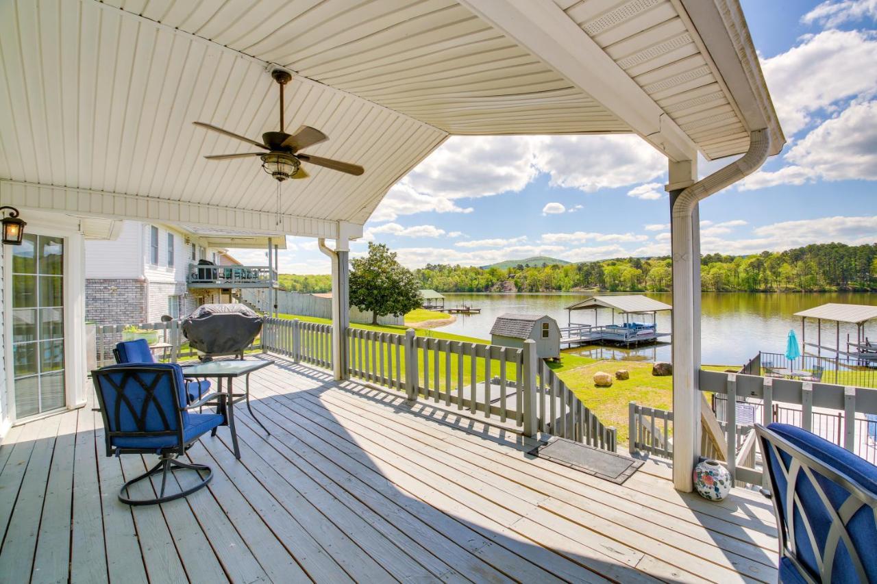 Stunning Hamilton Getaway With Hot Tub! Holiday home *