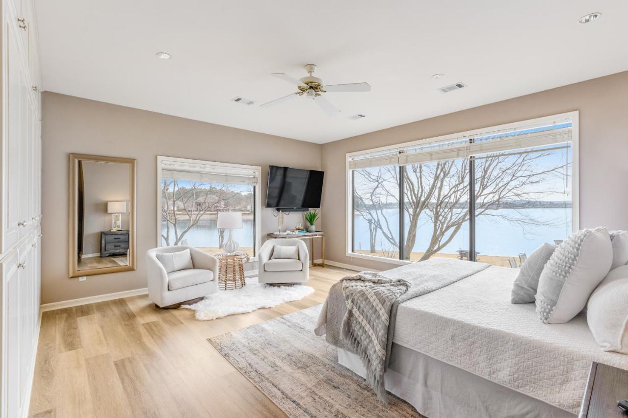 Ledgerwood Point Holiday home