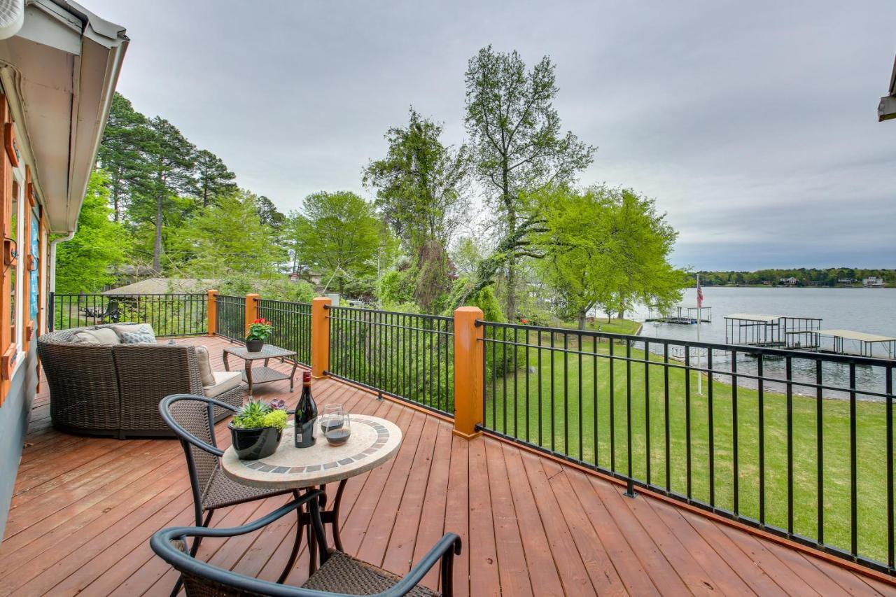 Holiday home Waterfront With Decks And Views! *