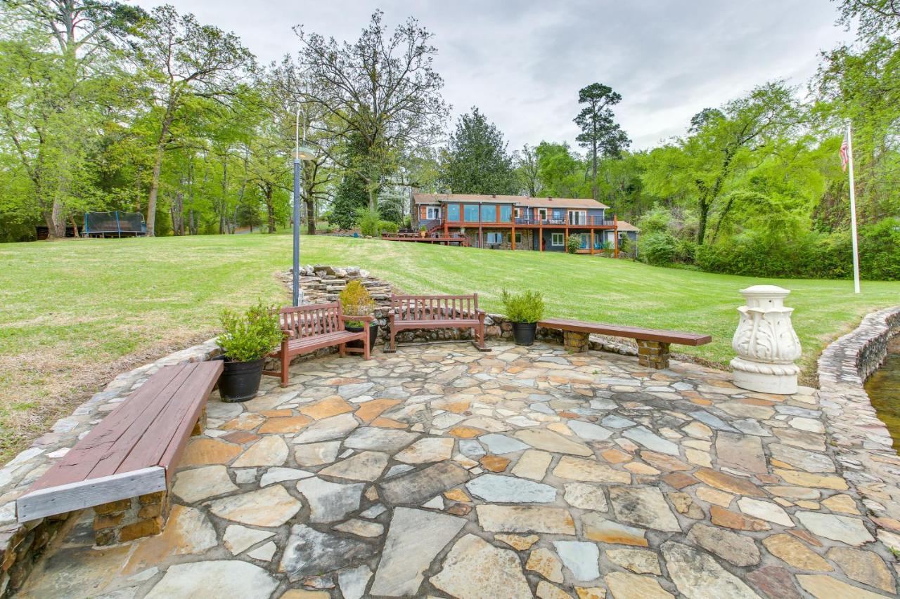 Holiday home Waterfront With Decks And Views! *