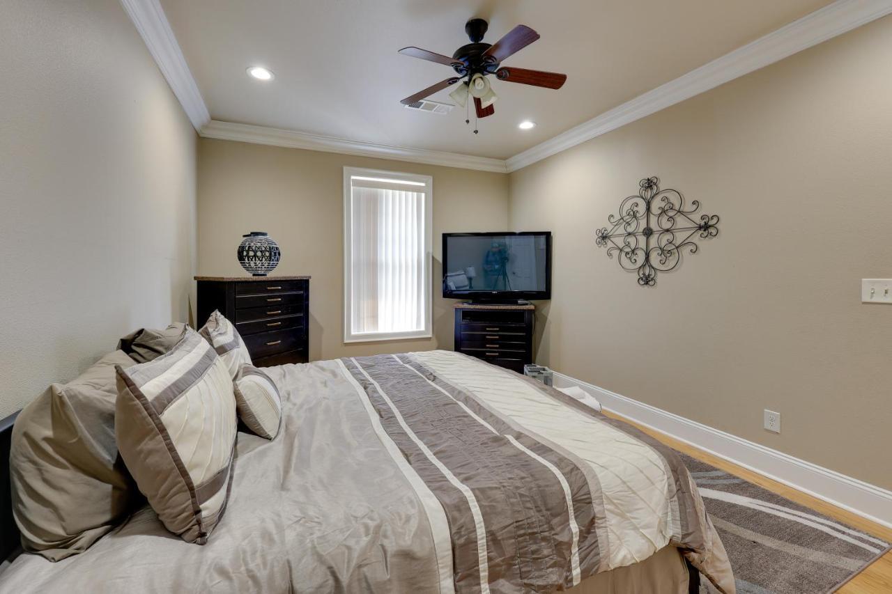 With Game And Private Pool! Holiday home Hot Springs