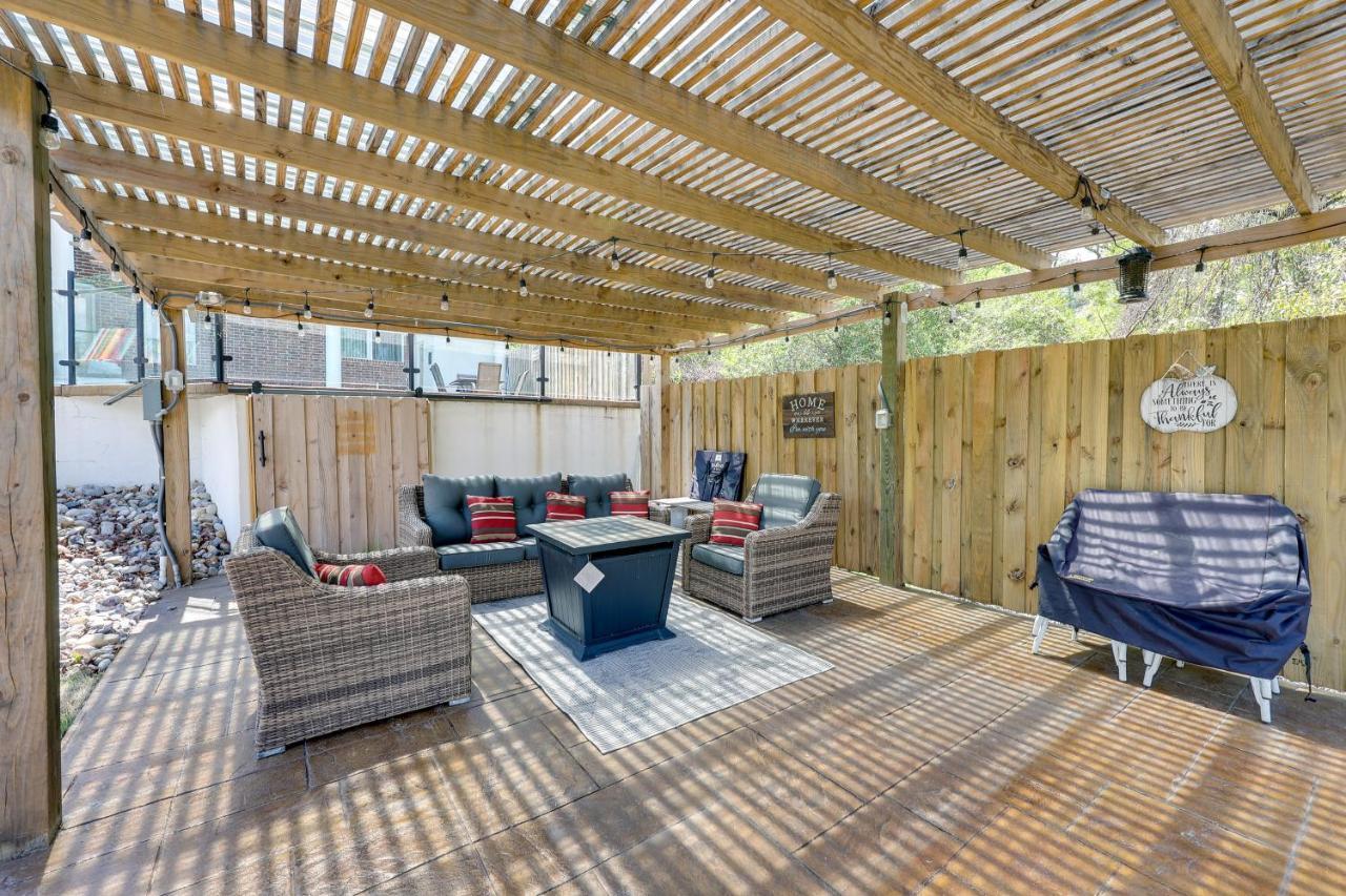 With Game And Private Pool! Holiday home