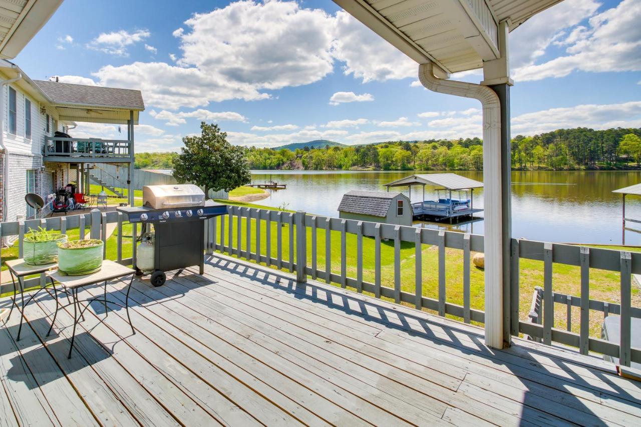 Stunning Hamilton Getaway With Hot Tub! Holiday home Hot Springs