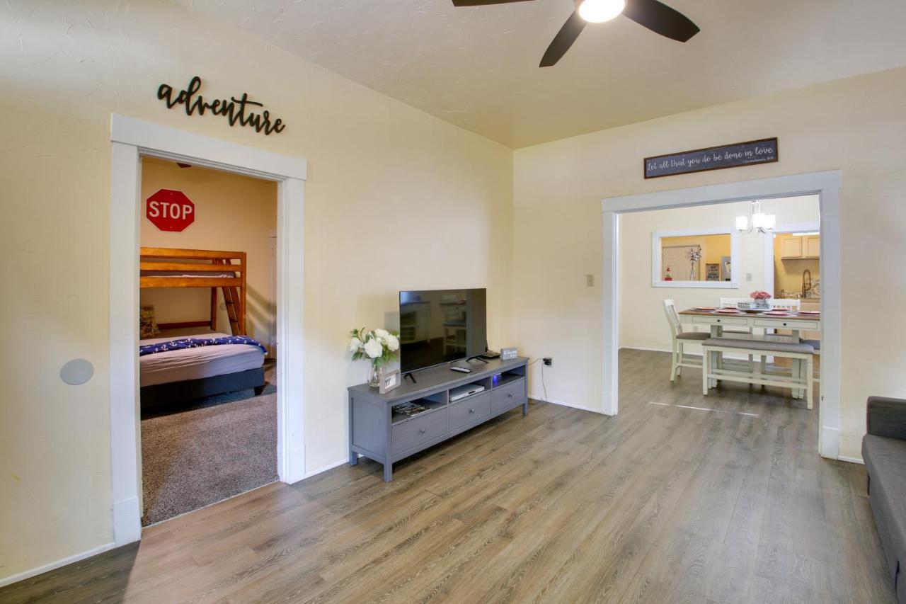 Holiday home Vacation - Close To Downtown!