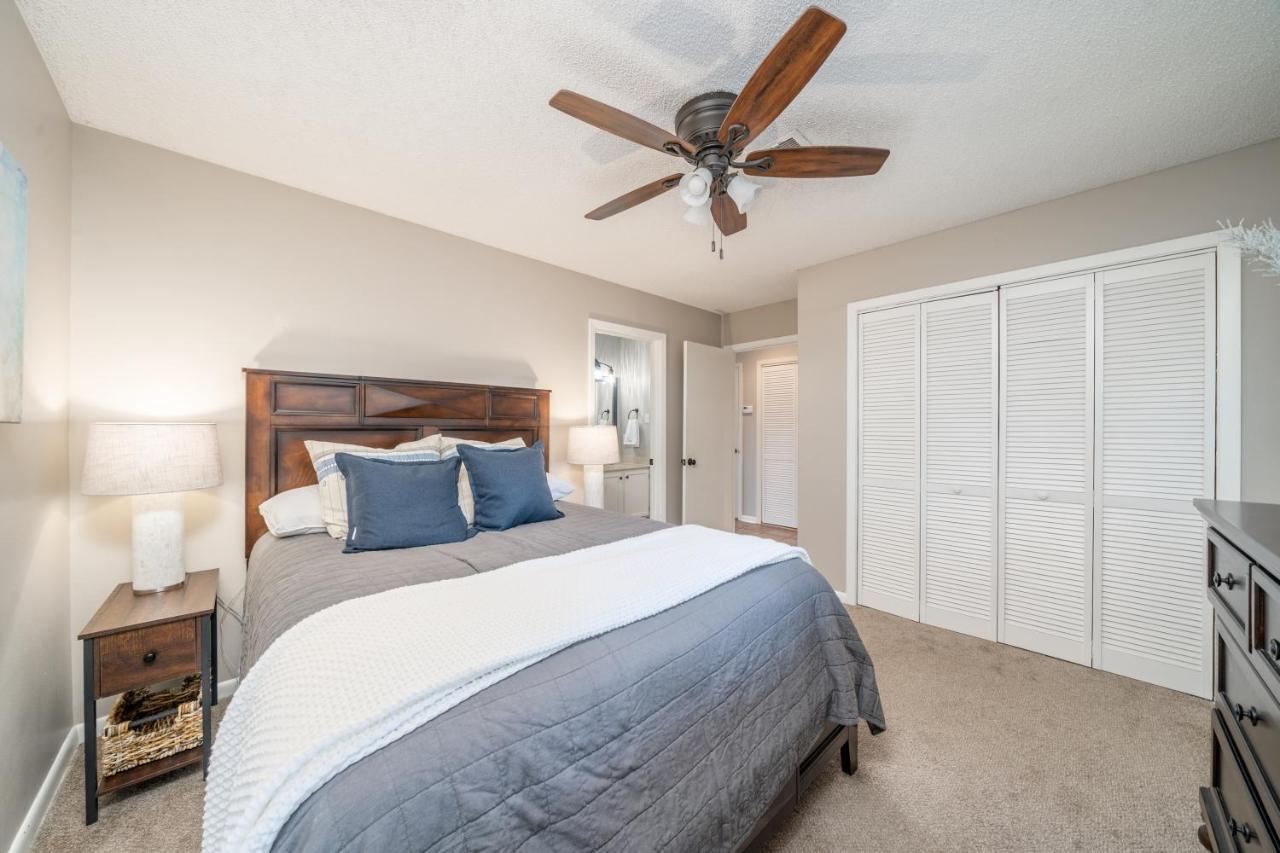 Apartment Enjoy A Serene Getaway And The Thrill Of Horse Racing