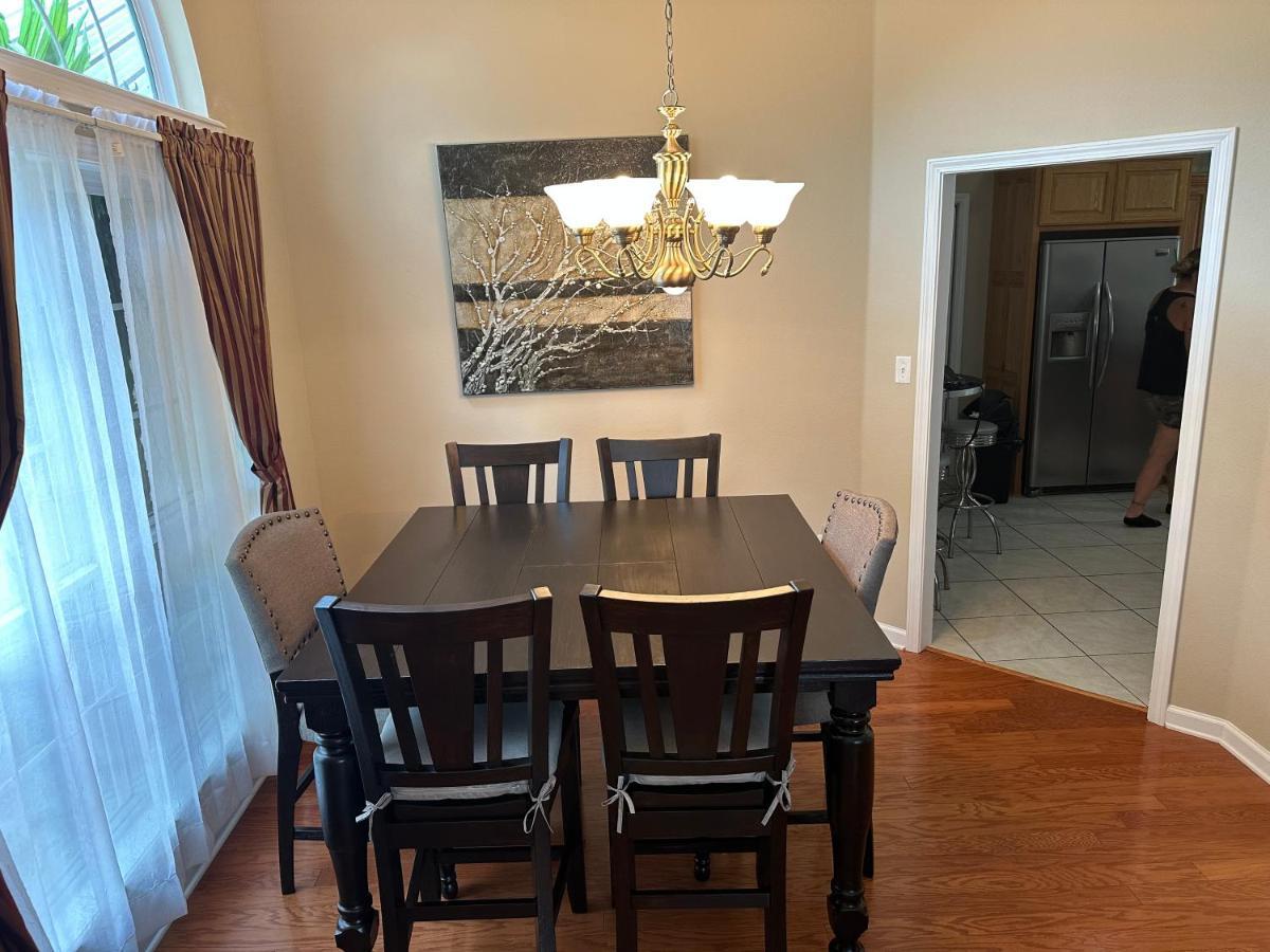 Hamilton's Escape Beautiful 2007 Stucco With 2010 G3 Pontoon Included! Villa Hot Springs