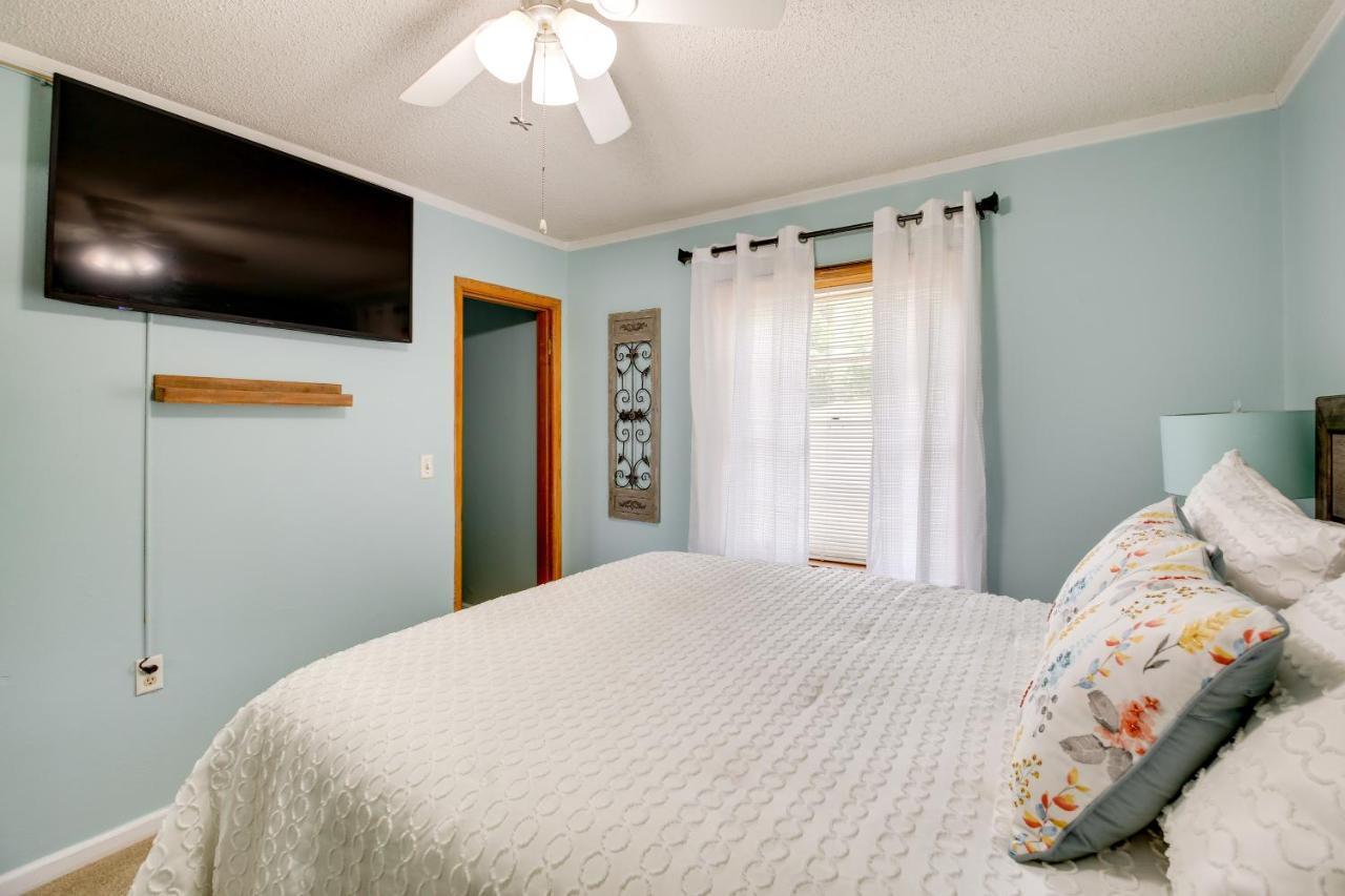 Cozy Vacation On Hamilton!