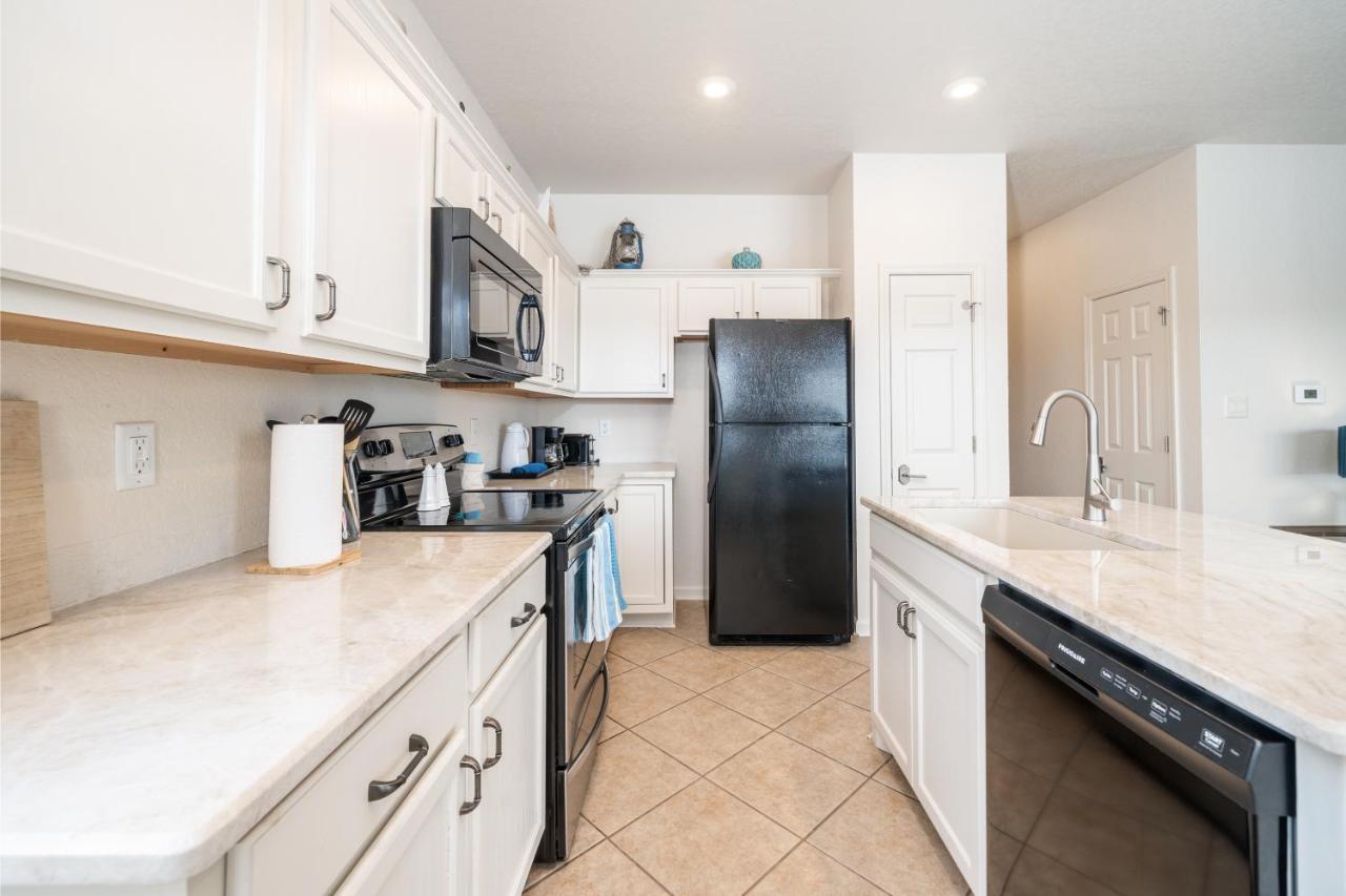 Natalie's Nook, Hideaway Near Downtown Fun! Apartment Hot Springs