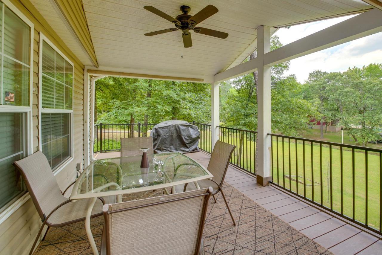 Holiday home Lakefront Arkansas With Dock And Sunroom