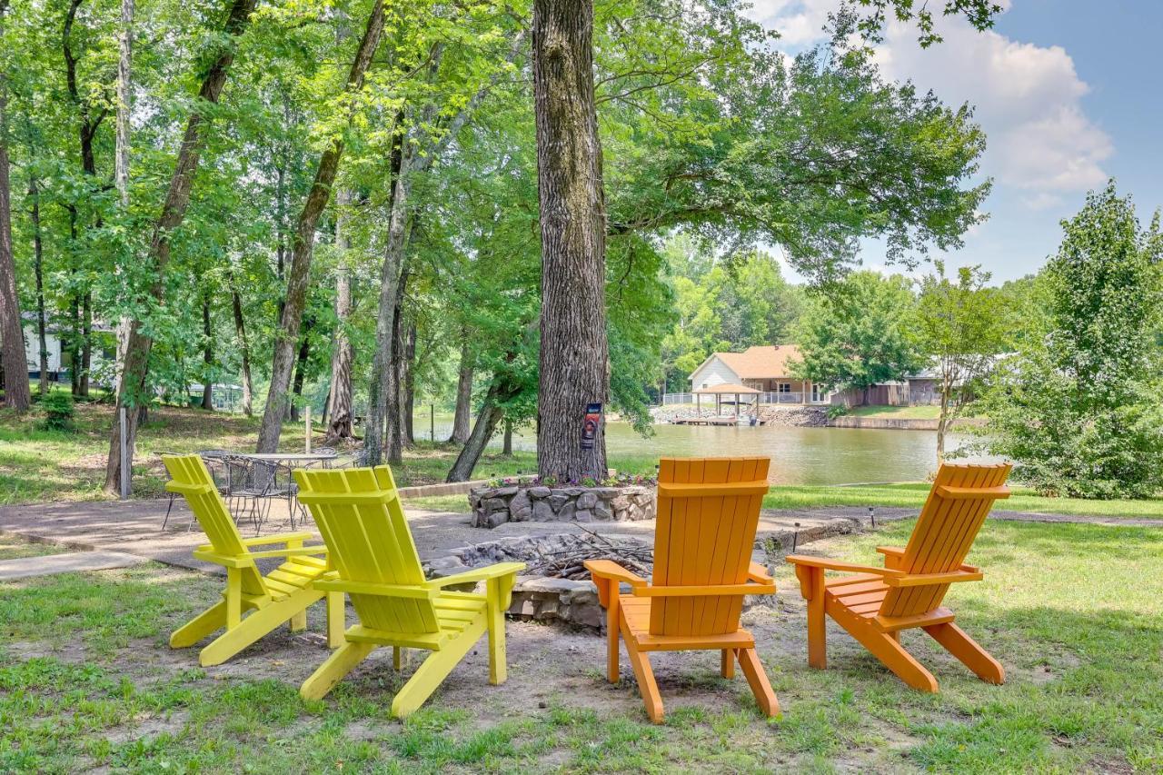 Lakefront With Furnished Deck! *