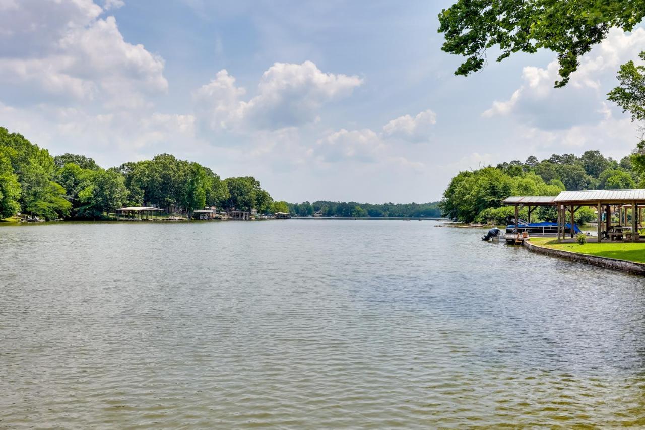 Holiday home Lakefront With Furnished Deck! *