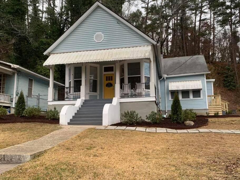 Cedar Blossom Is A Cozy Getaway With A 5 Minute Walk To Downtown! * Hot Springs