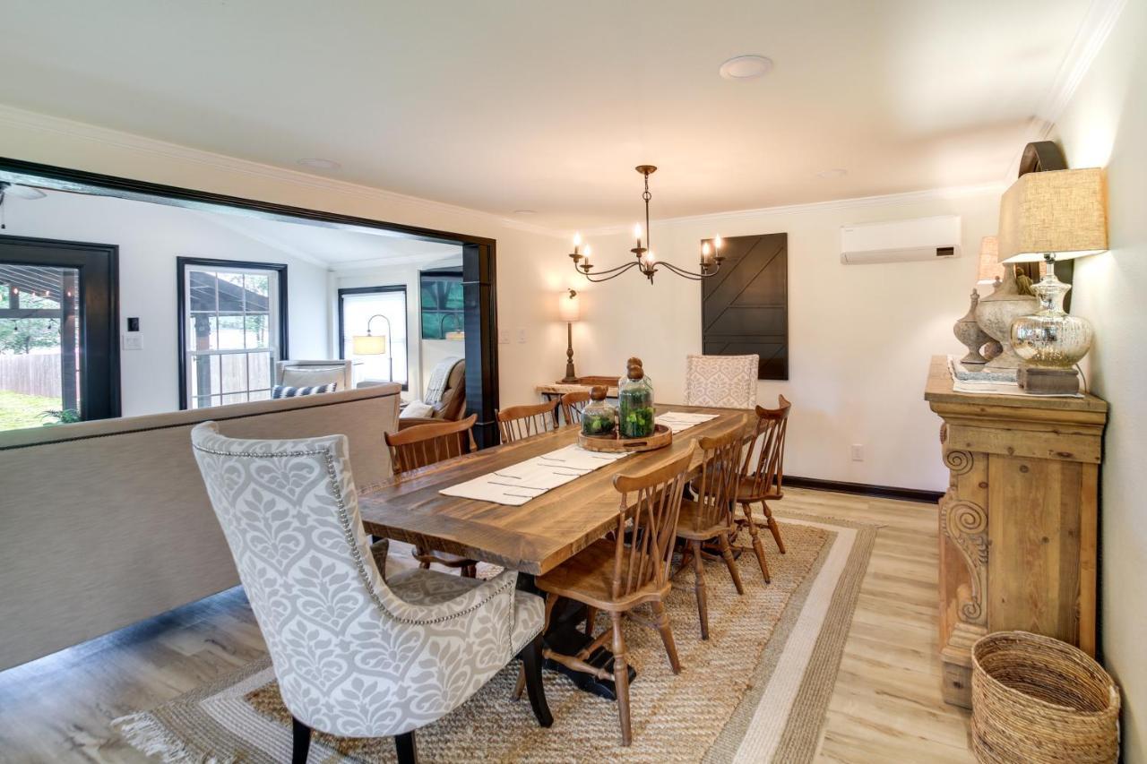 Charming Lakefront Oasis In Hot Springs, Arkansas! Holiday home Hot Springs