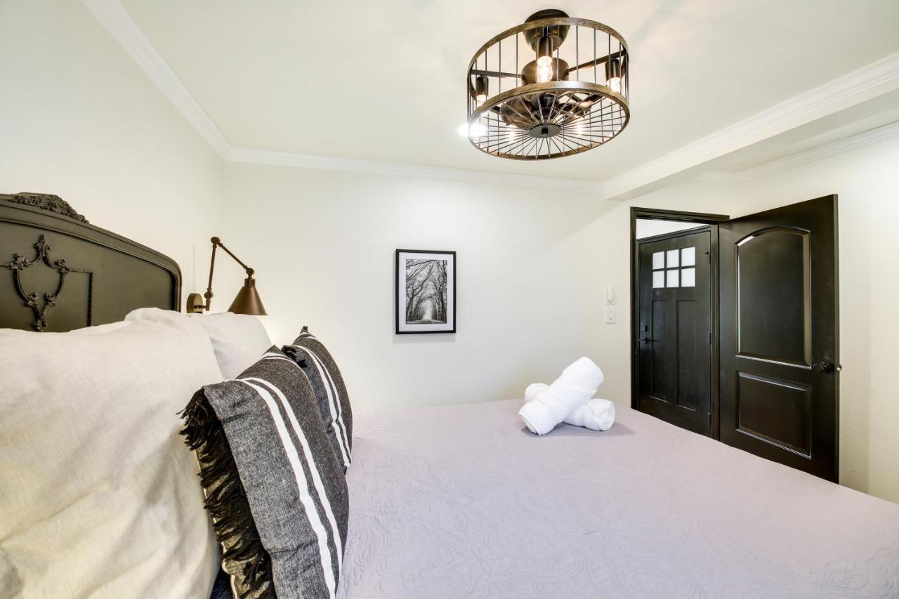 Charming Lakefront Oasis In Hot Springs, Arkansas! Holiday home