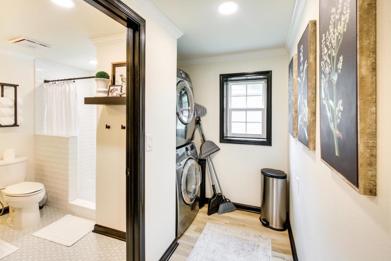 Charming Lakefront Oasis In Hot Springs, Arkansas!