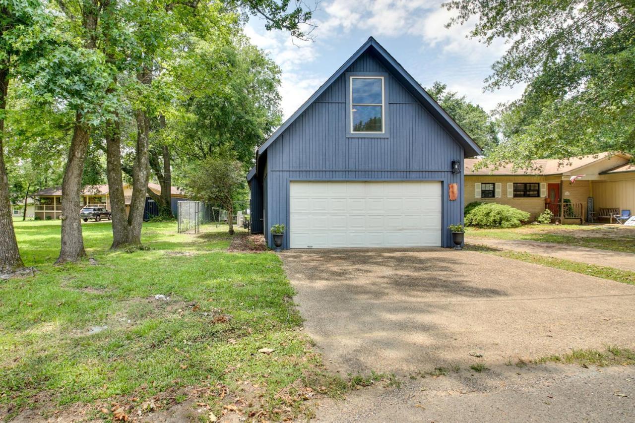 Charming Lakefront Oasis In Hot Springs, Arkansas! Holiday home *