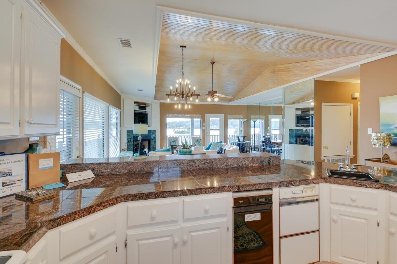 Spacious Penthouse Stunning View *