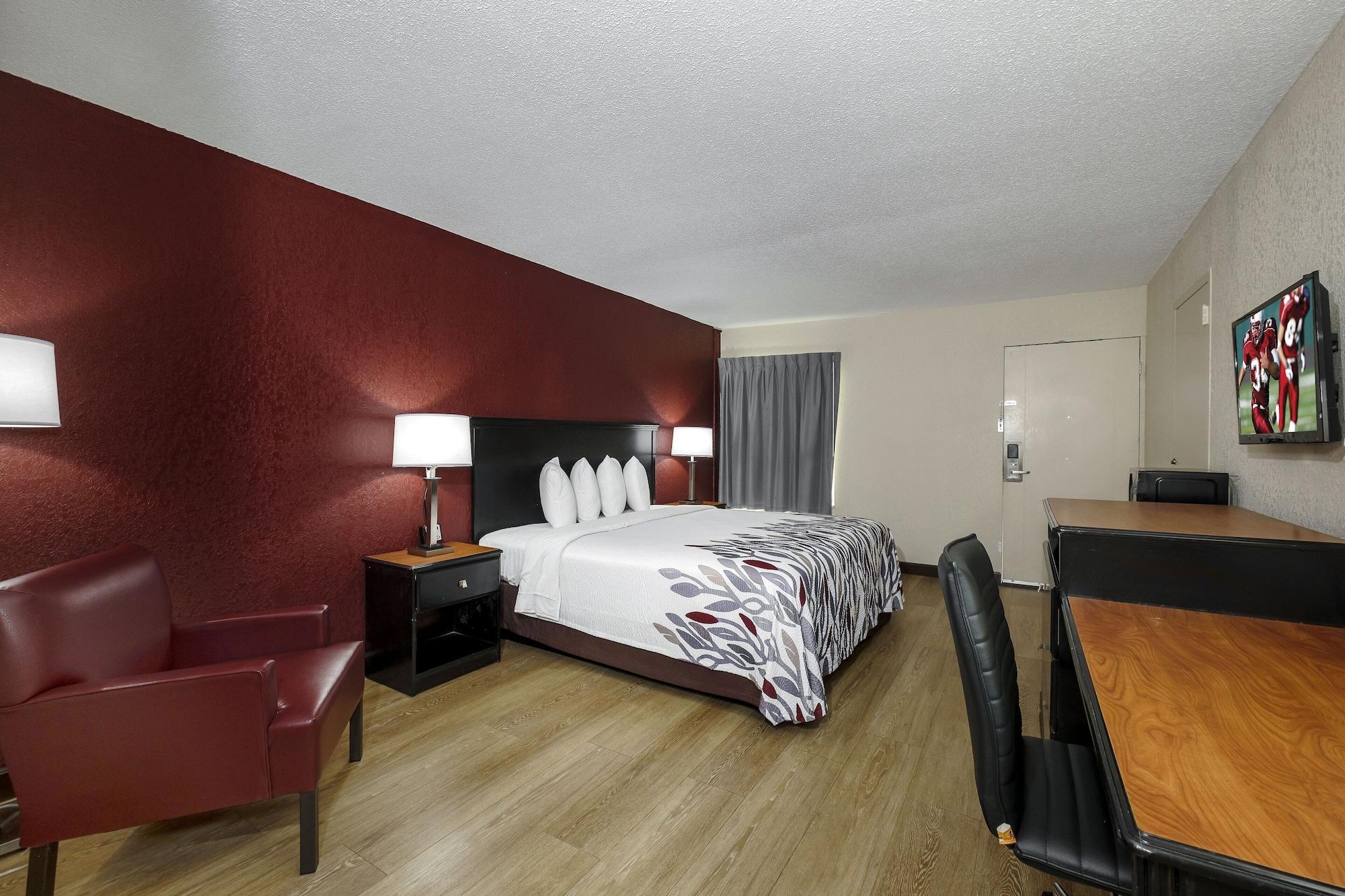 Motel Red Roof 2*