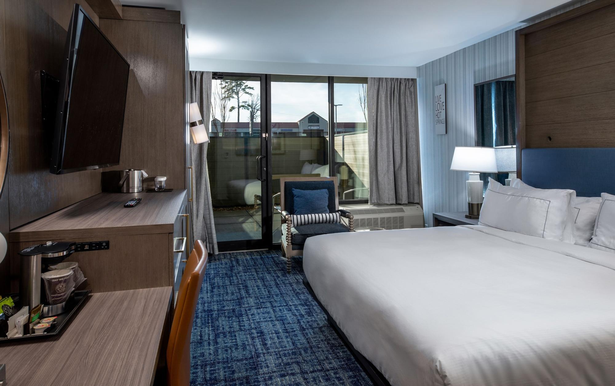 Doubletree By Hilton Hot Springs