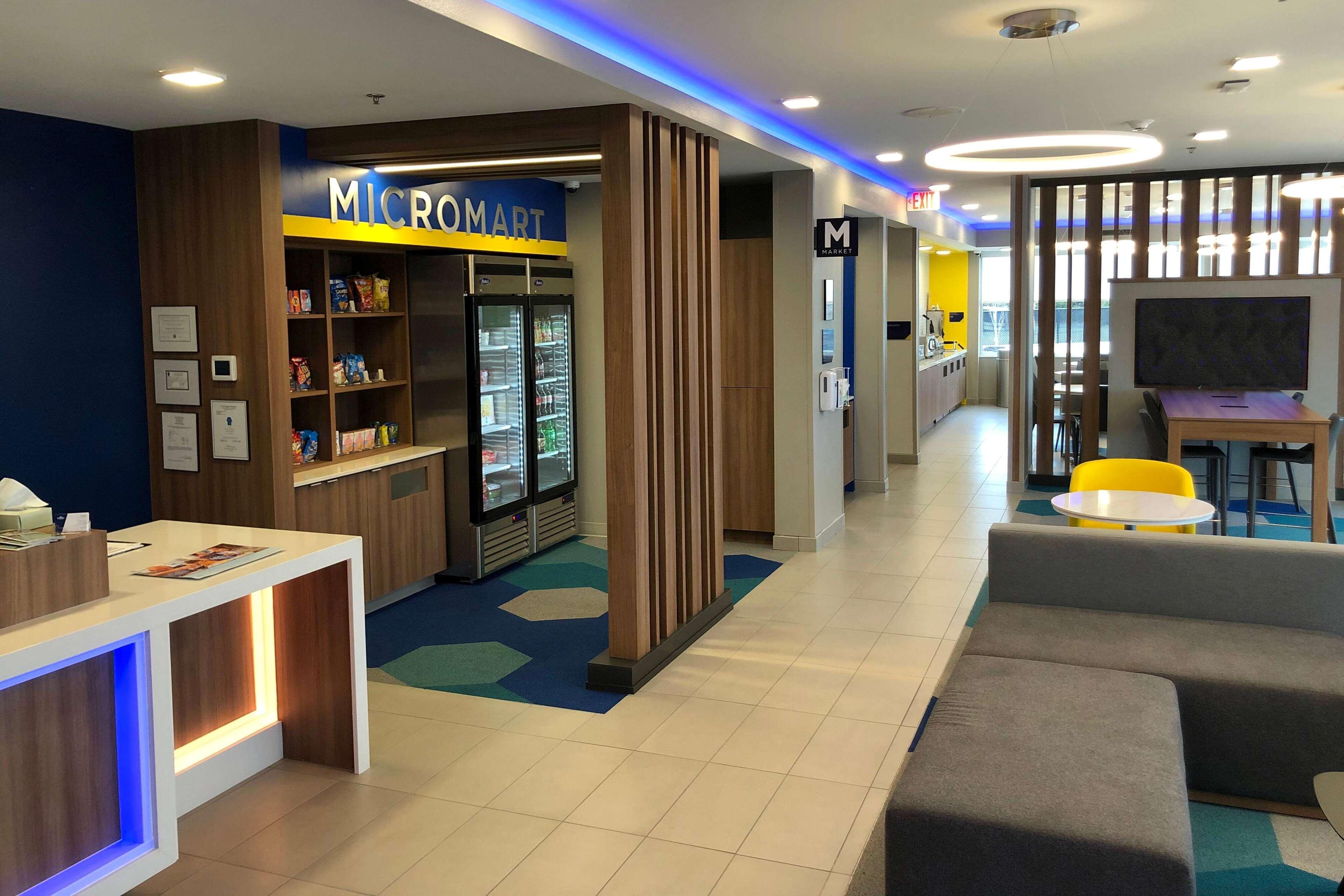 Microtel & By Wyndham Hotel 2*