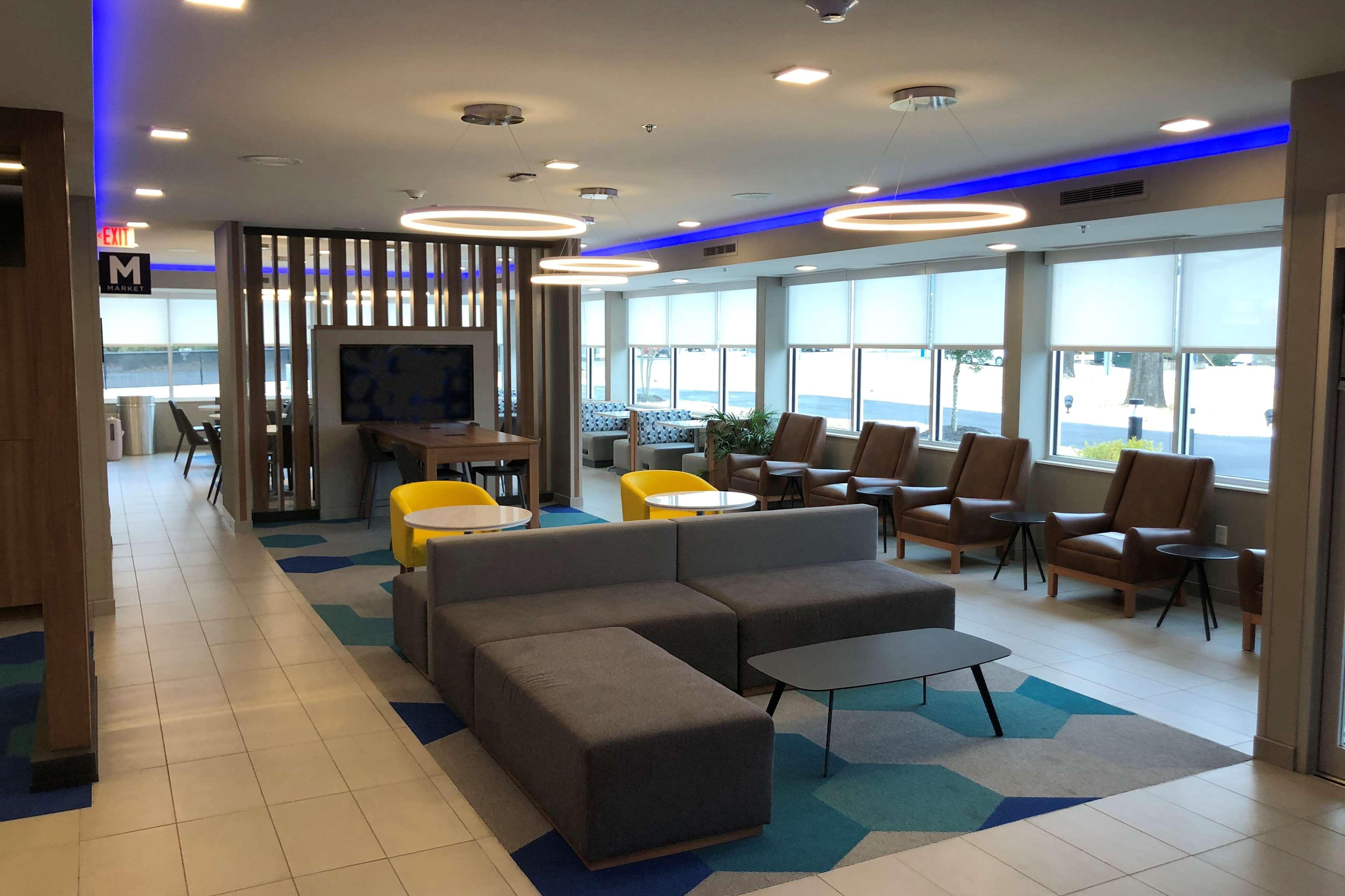 Microtel & By Wyndham 2*