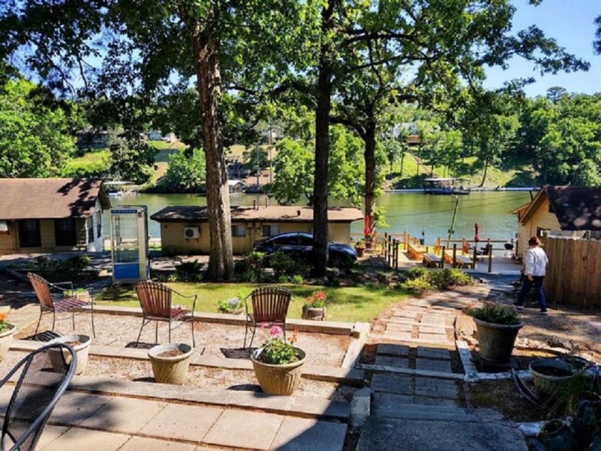 Holiday home #10-amazing Three Bedroom House-pet Friendly
