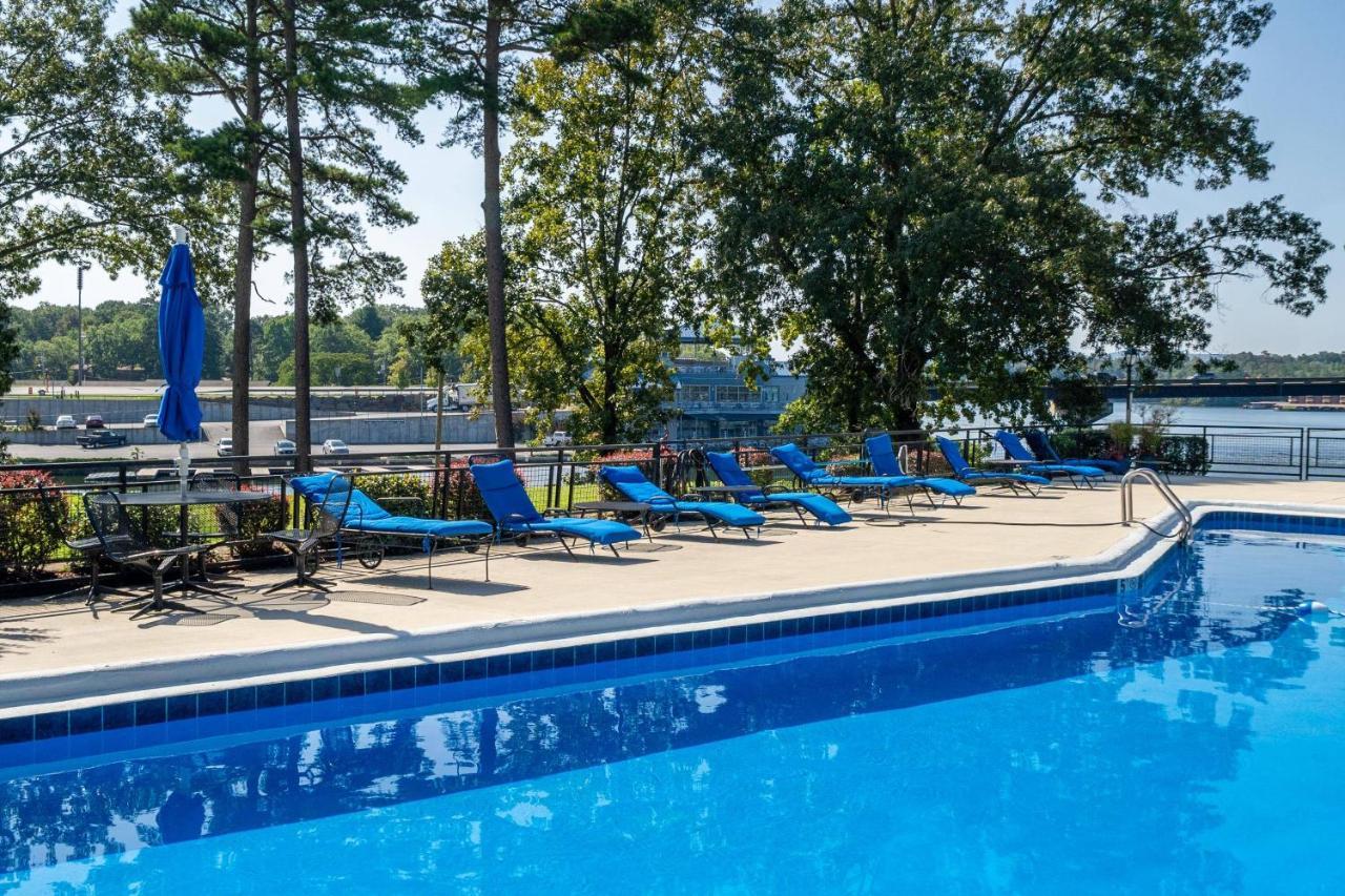 The Regal Beagle - Beacon Manor * Hot Springs