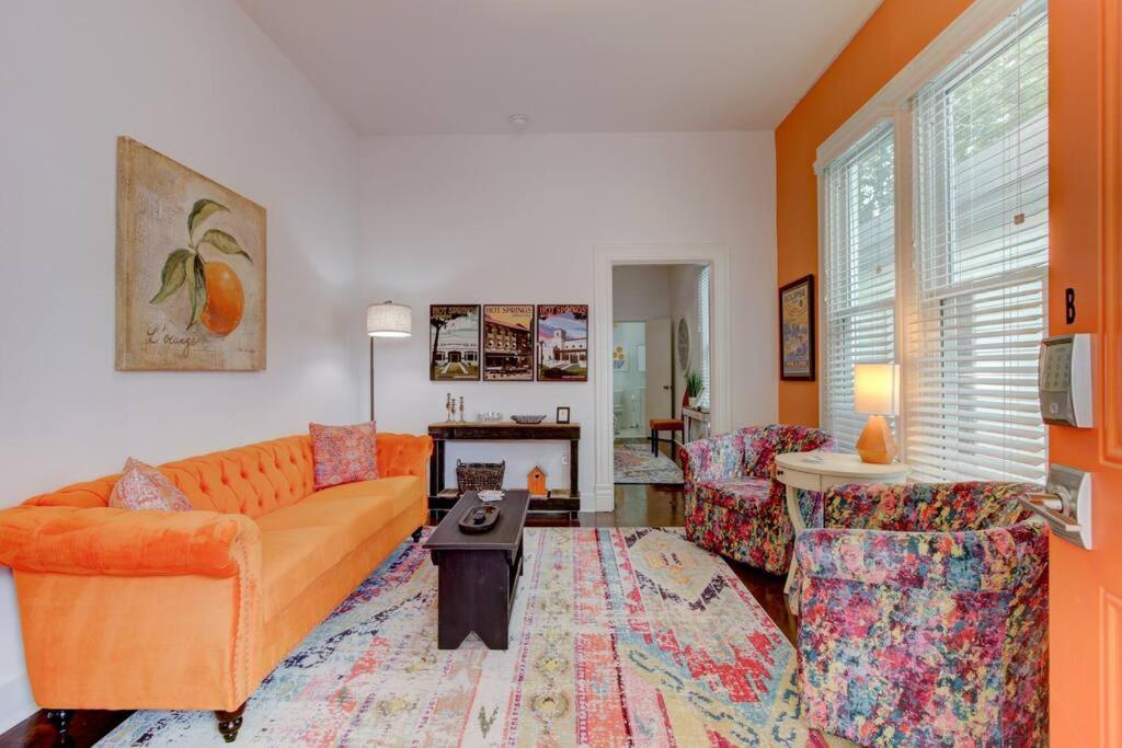 Tangerine Bungalow Downtown Holiday home Hot Springs