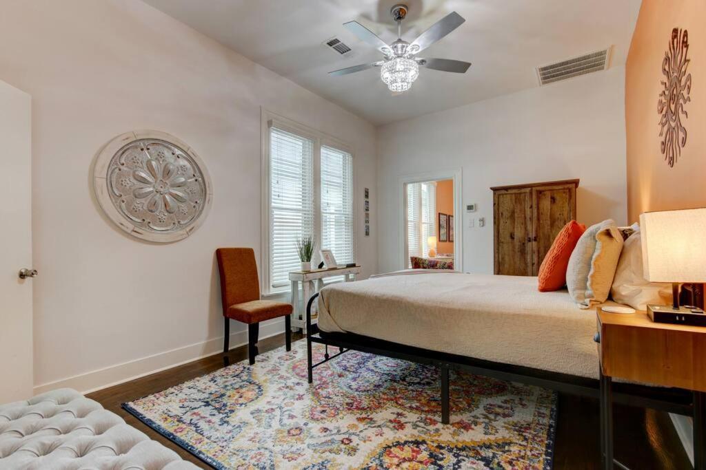 Tangerine Bungalow Downtown *