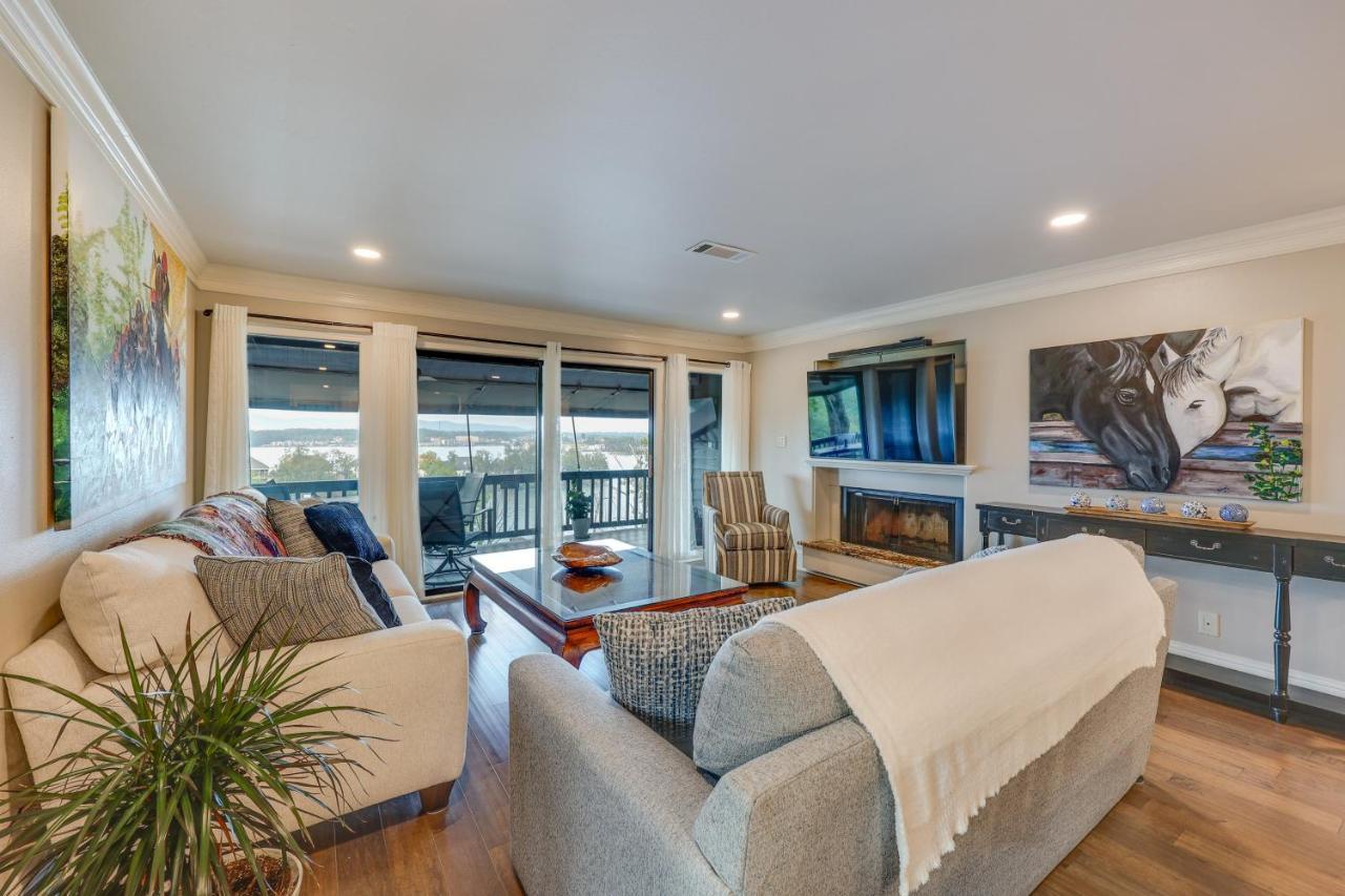 Apartamento Luxury Lakefront With Pools!