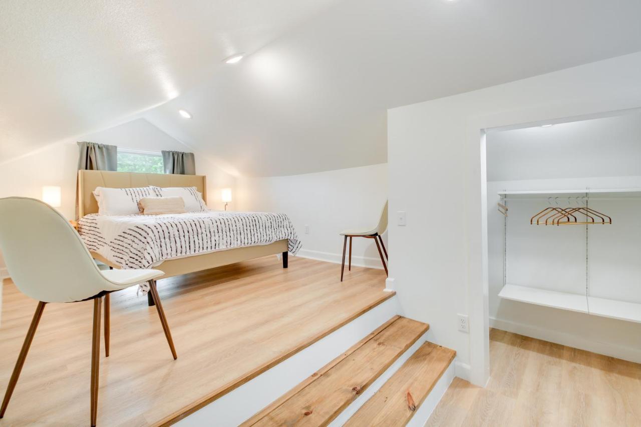 Chic Vacation Rental, Walk To Town! *