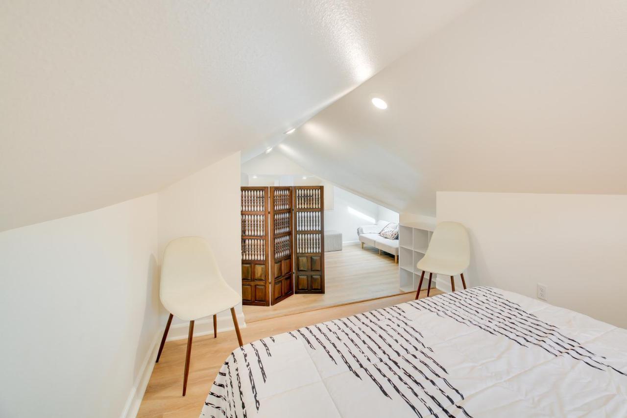 Chic Vacation Rental, Walk To Town! Casa de férias *