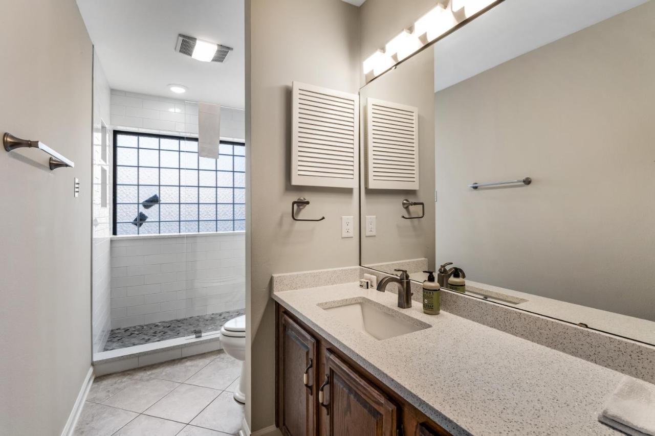 The Stoneridge Apartment