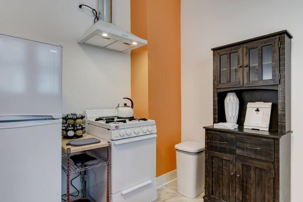 Clementine Bungalow Downtown