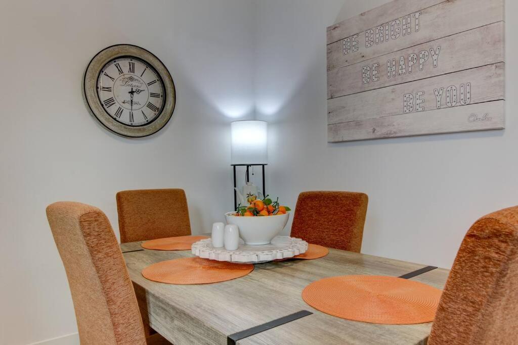 Clementine Bungalow Downtown Holiday home Hot Springs