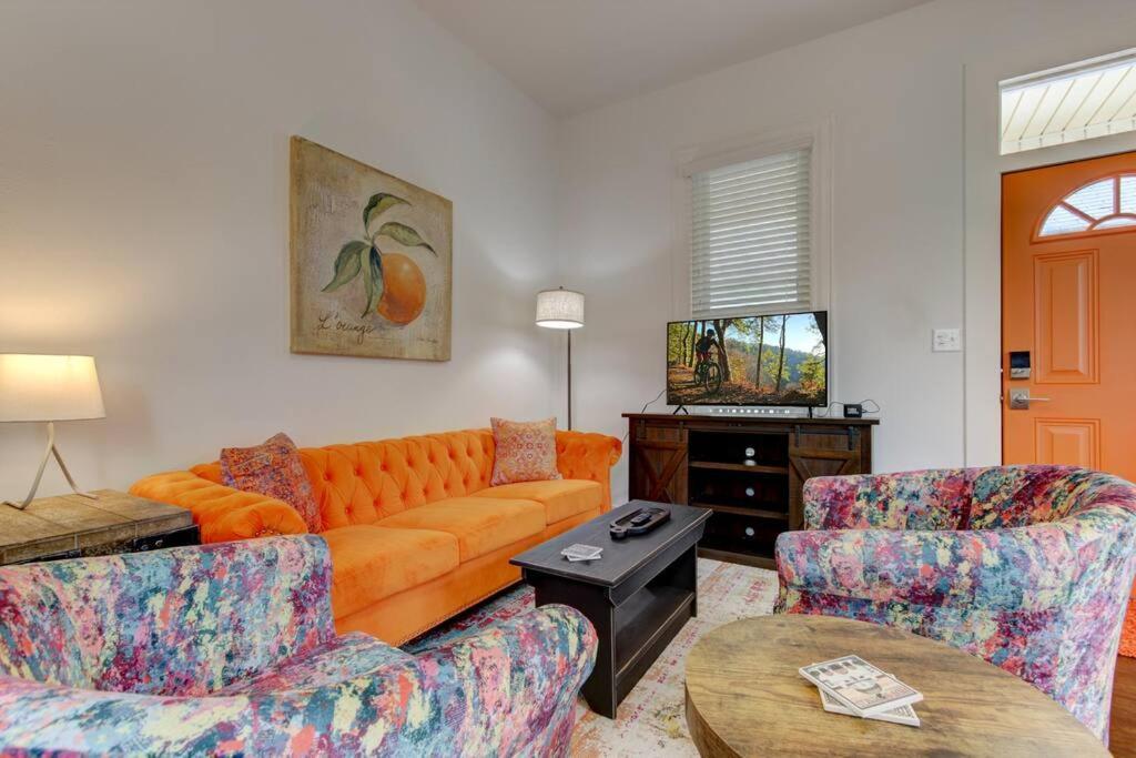Clementine Bungalow Downtown Holiday home Hot Springs